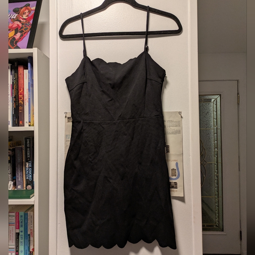 Socialite Womens Scallop Sheath Black Dress Medium